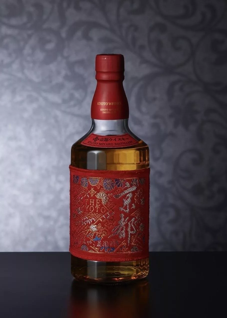 The Kyoto Shuzo Red Edition premium Japanese whisky bottle showcasing handcrafted Japanese whisky craftsmanship.